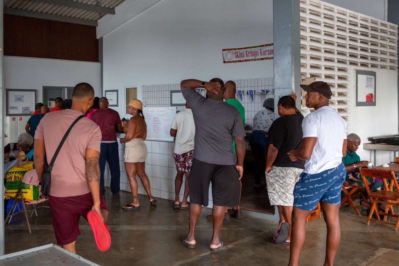 Curacao Markt Barber